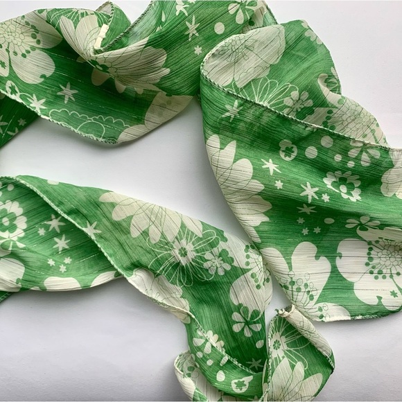 Floral print accent scarf - Picture 1 of 3
